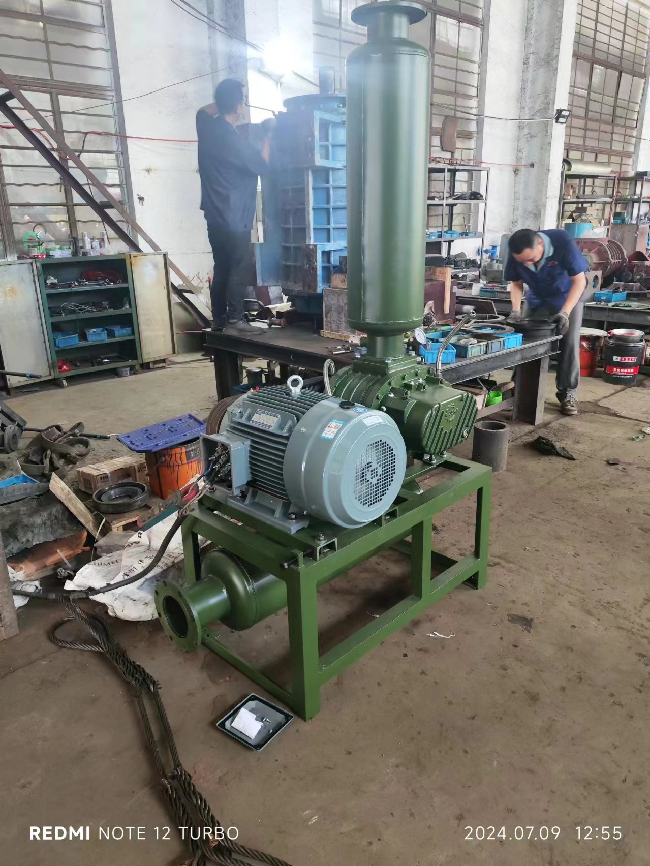 防爆液冷型羅茨風機試機